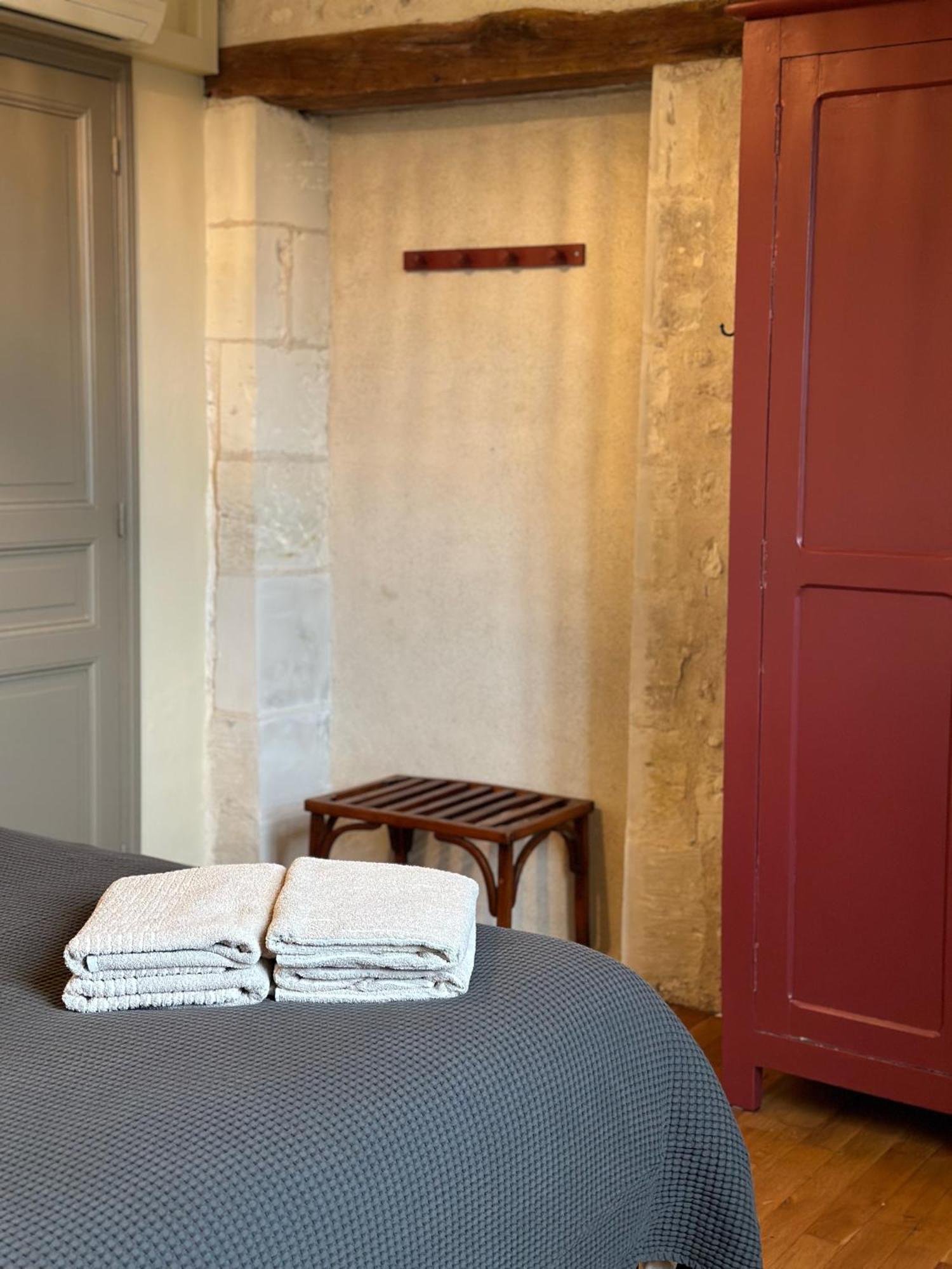 Le Vieux Manoir Villa Amboise Exteriör bild